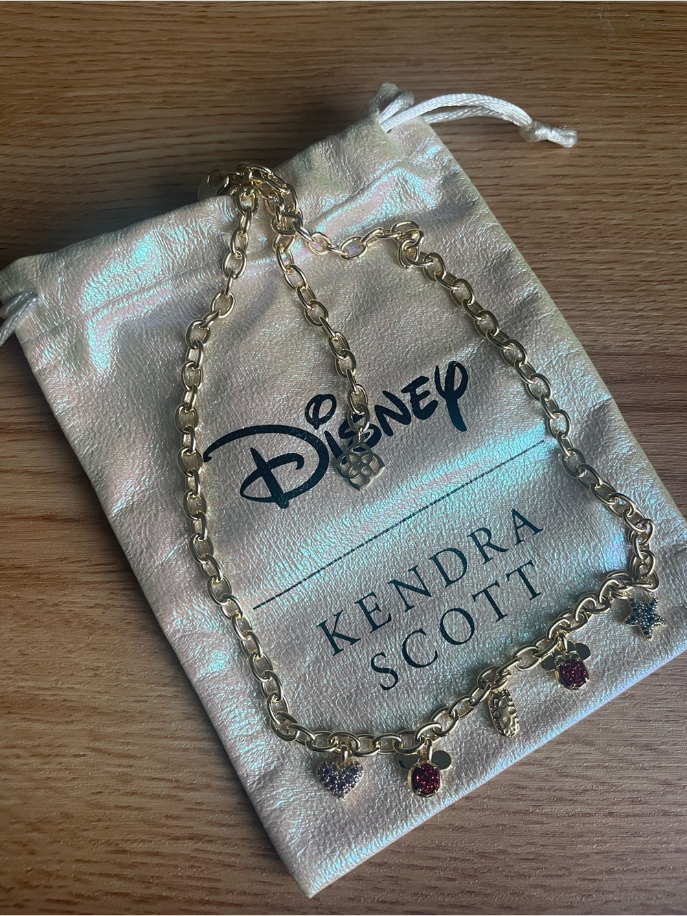 Kendra Scott x Disney Gold-Tone Charm Necklace – Mickey Minnie Sparkle